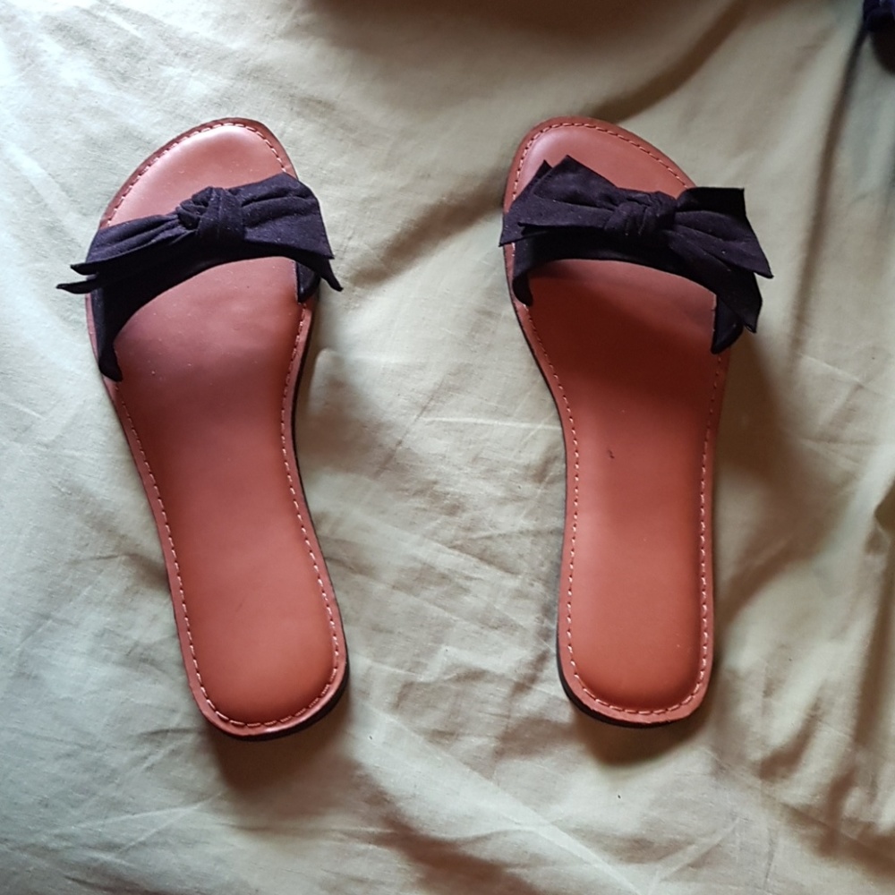 Black sandals